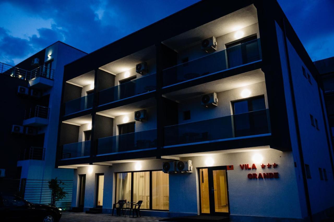 Vila Grande Mamaia Nord Năvodari Exteriör bild