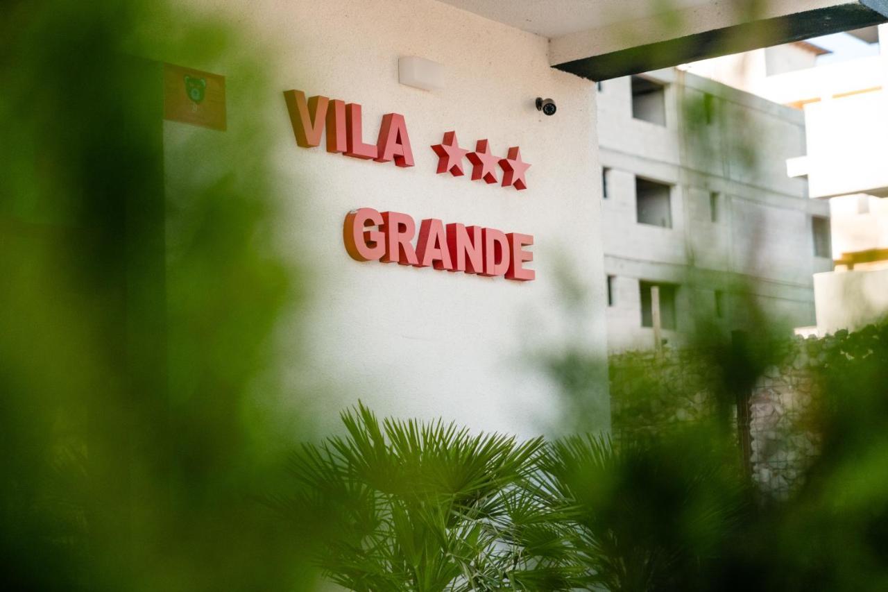 Vila Grande Mamaia Nord Năvodari Exteriör bild